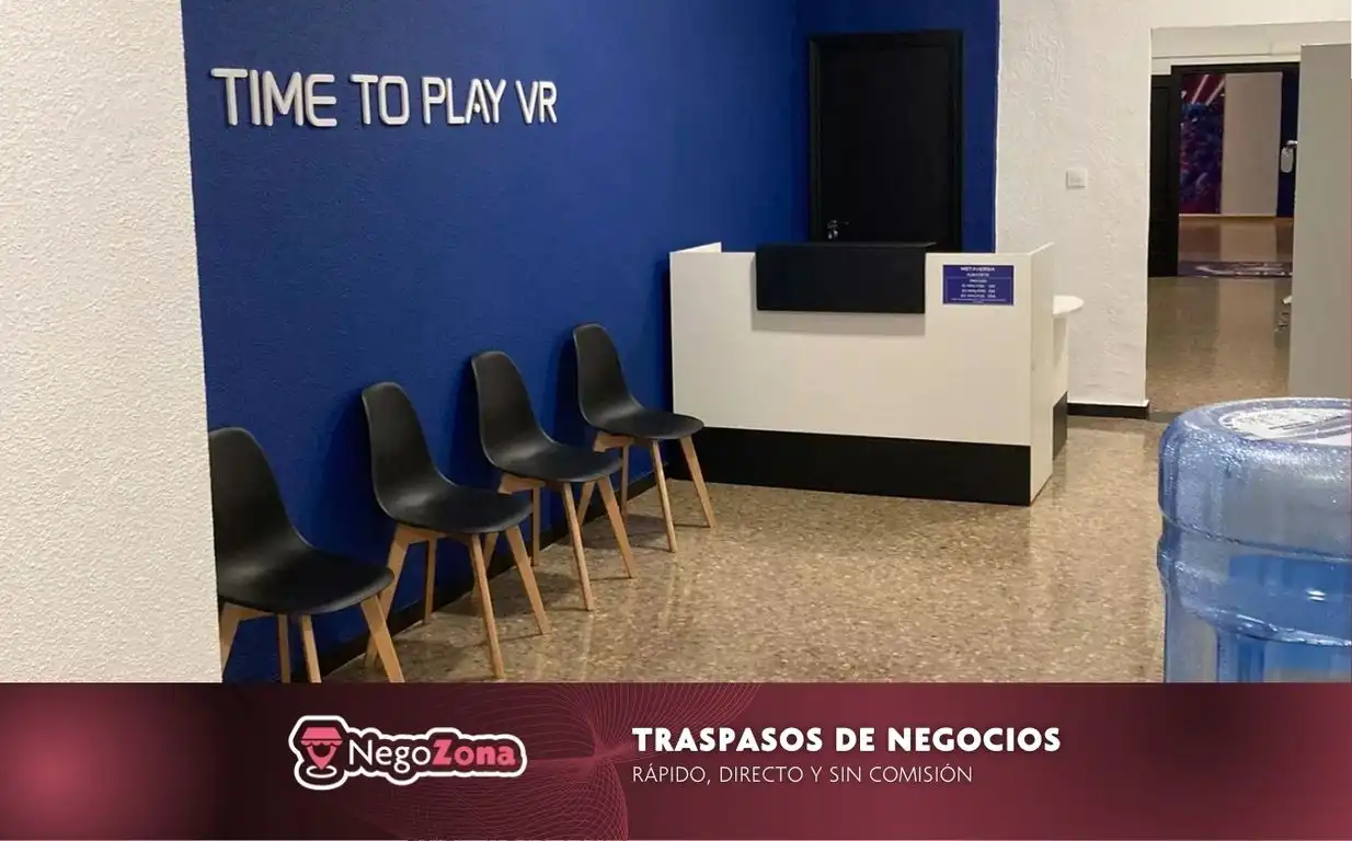 Local comercial en traspàs a Calle Doctor Collado Piña 16