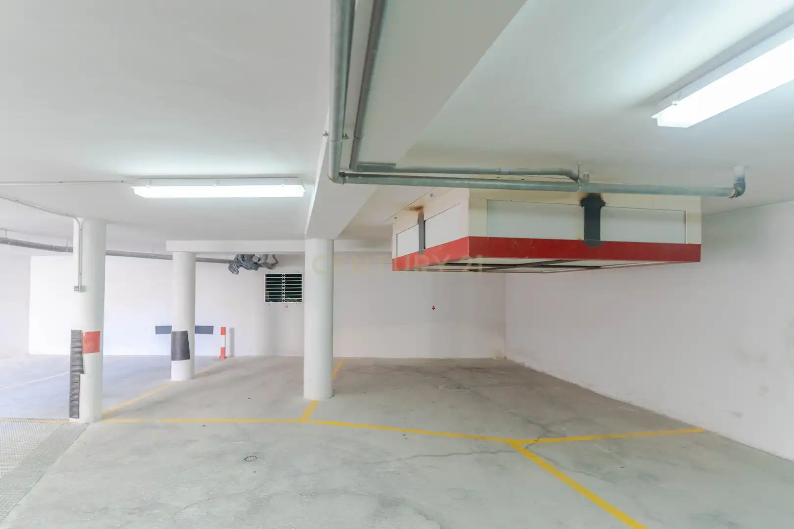 Parkplatz von Wohnungen zum Verkauf in Pulianas mit Balkon