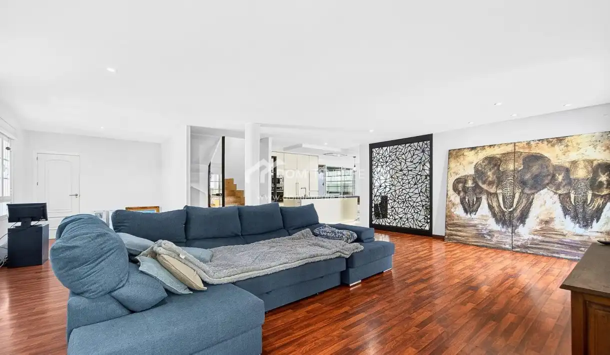 Sala de estar de Casa o chalet en venta en Arona con Terraza, Piscina y Amueblado