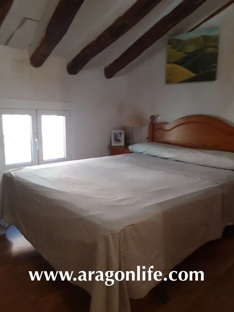 Habitación de Casa o chalet en venta en Caspe con Aire acondicionado, Parquet y Amueblado