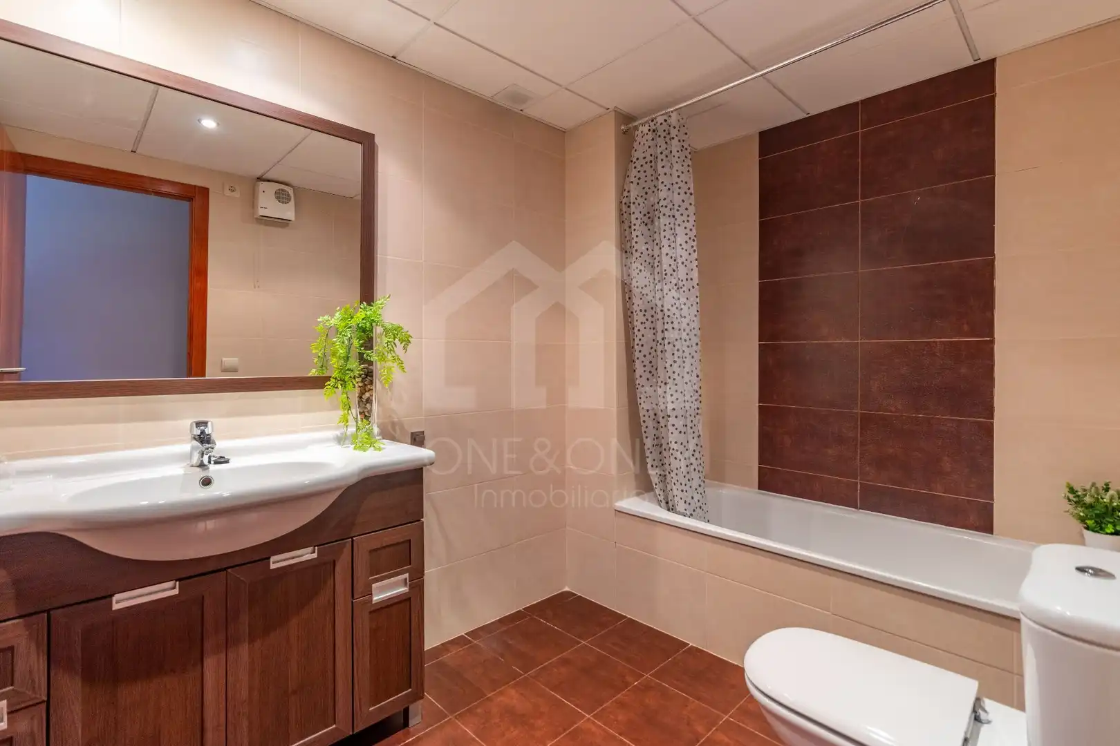 Baño de Piso en venta en Mont-roig del Camp con Aire acondicionado, Calefacción y Terraza