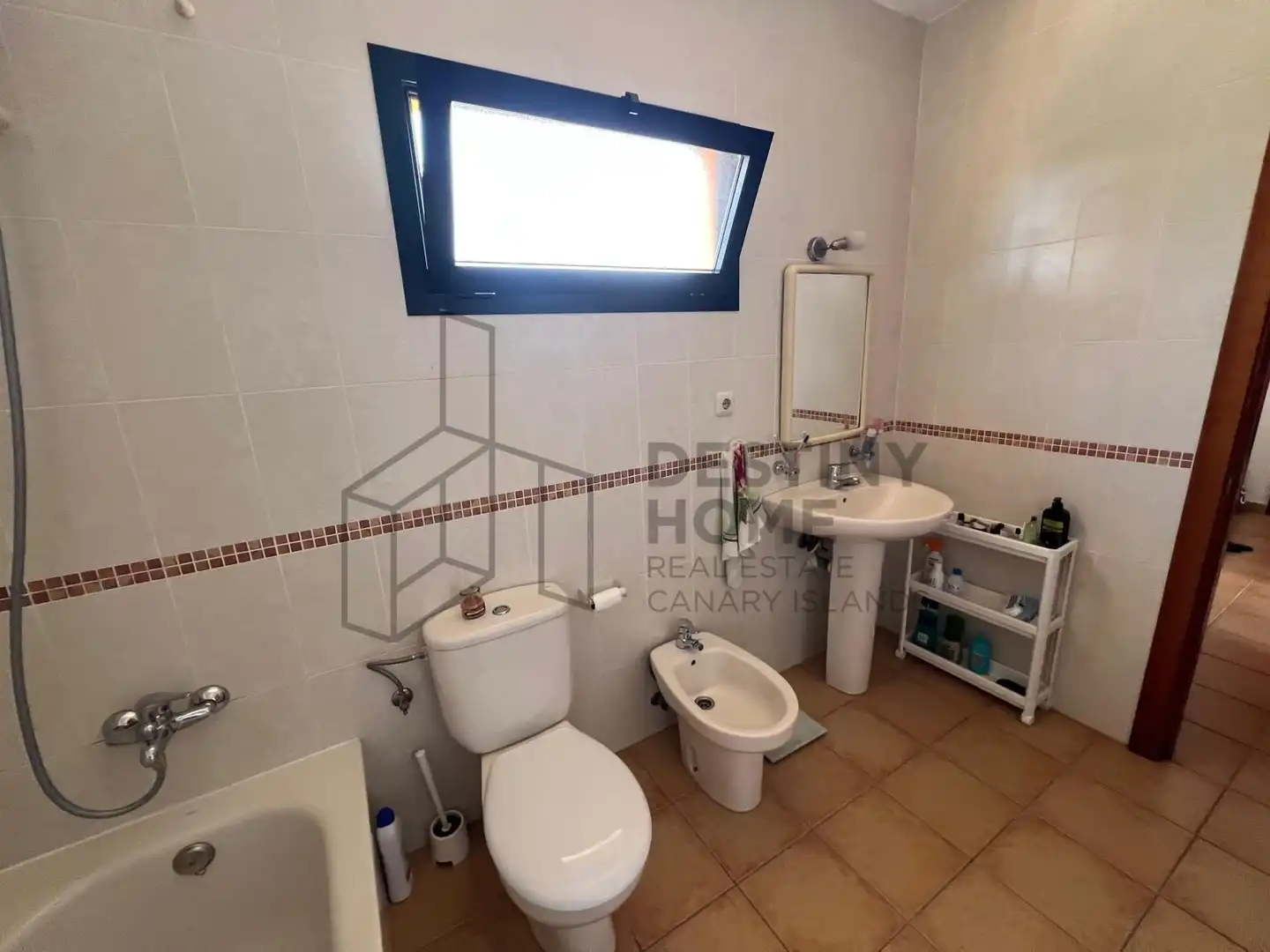 Baño de Casa o chalet en venta en La Oliva con Jardín privado, Terraza y Trastero