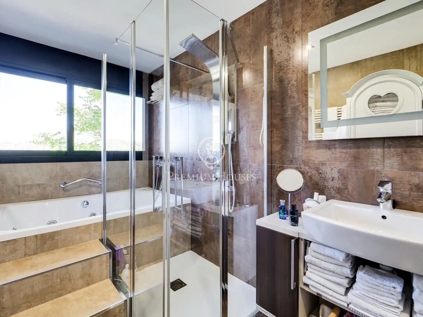 Baño de Casa o chalet en venta en Barcelona con Aire acondicionado, Jardín privado y Terraza