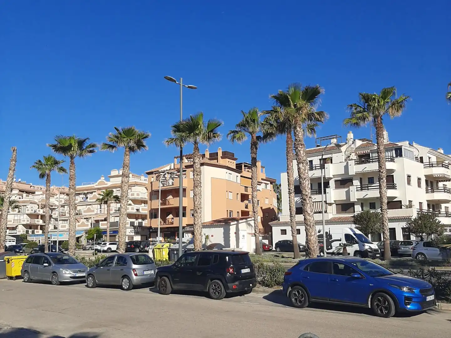Vista exterior de Garaje de alquiler en Torrox