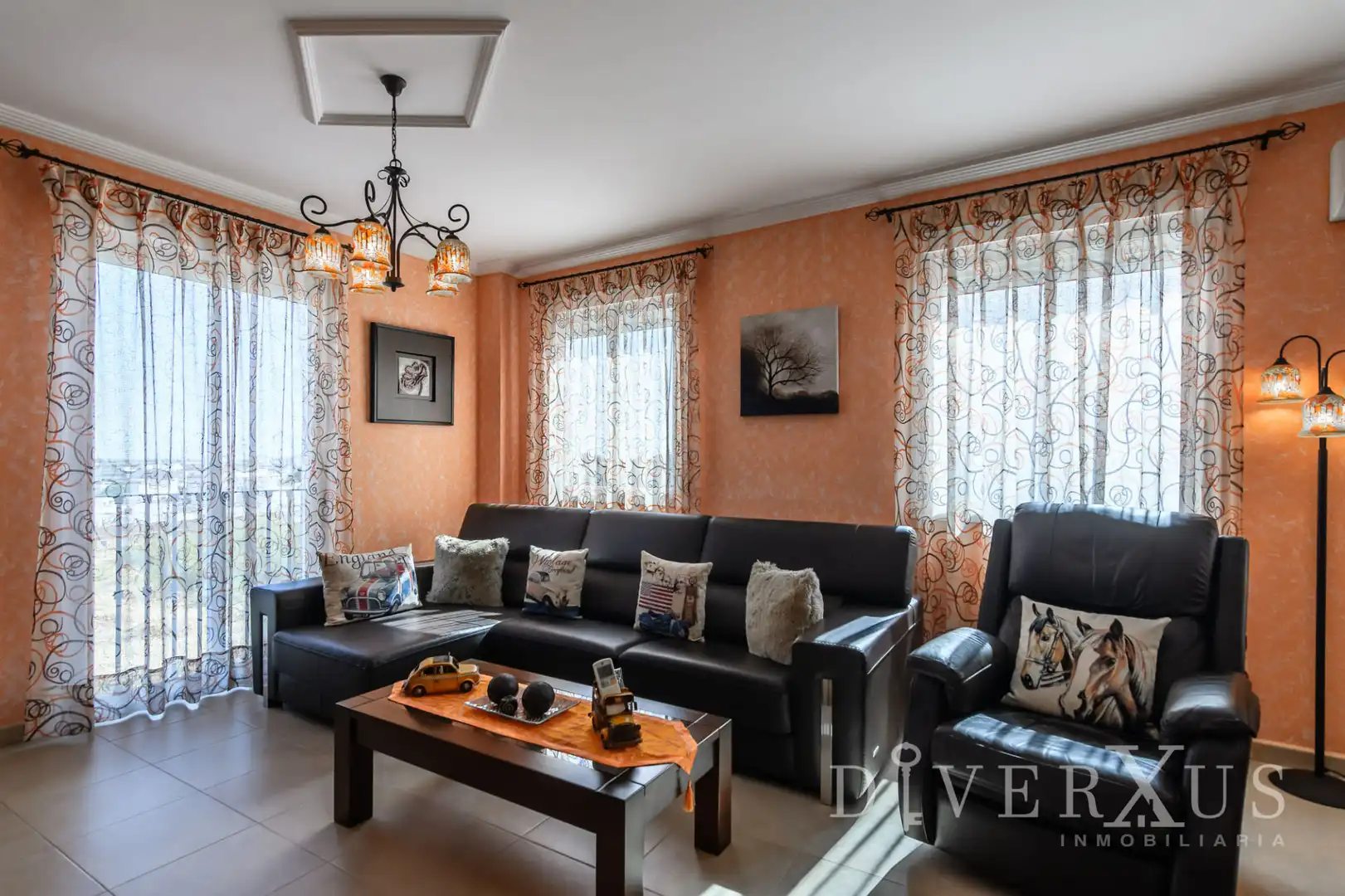 Sala d'estar de Casa adosada en venda en Ayamonte amb Aire condicionat, Terrassa i Moblat