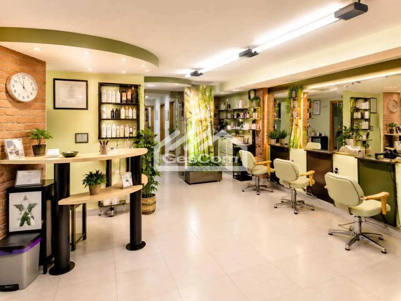 Locale commerciale in affitto a Les Escaldes