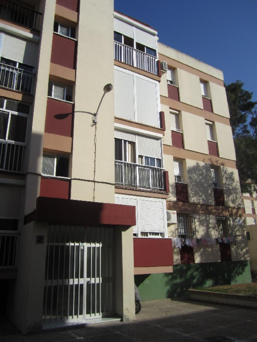 Flat for sale in CRUZ ROJA ESPAÑOLA, Barriada de Andalucía - Ardila