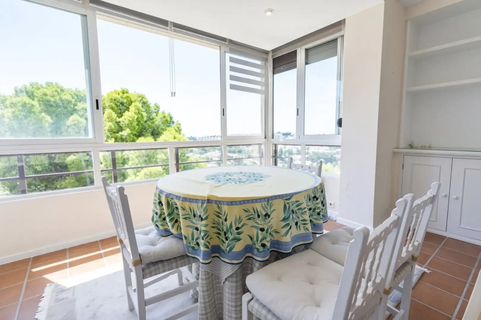 Apartament amb piscina en venda a Nueva Andalucía, imagen 3