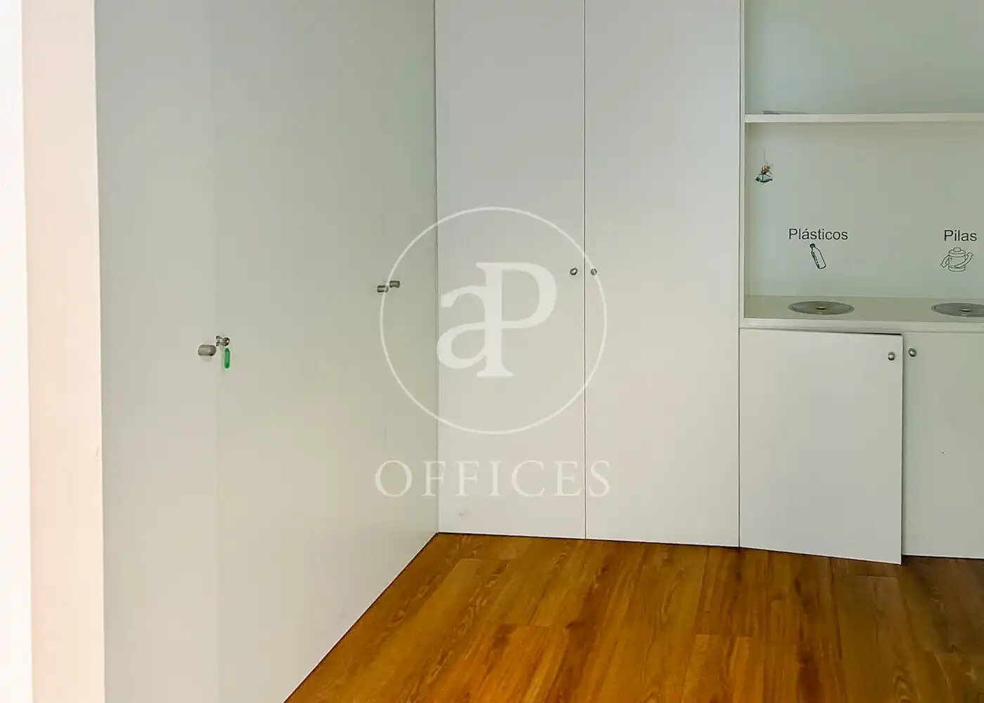 Office for rent in Madrid  with Air Conditioner and Heating