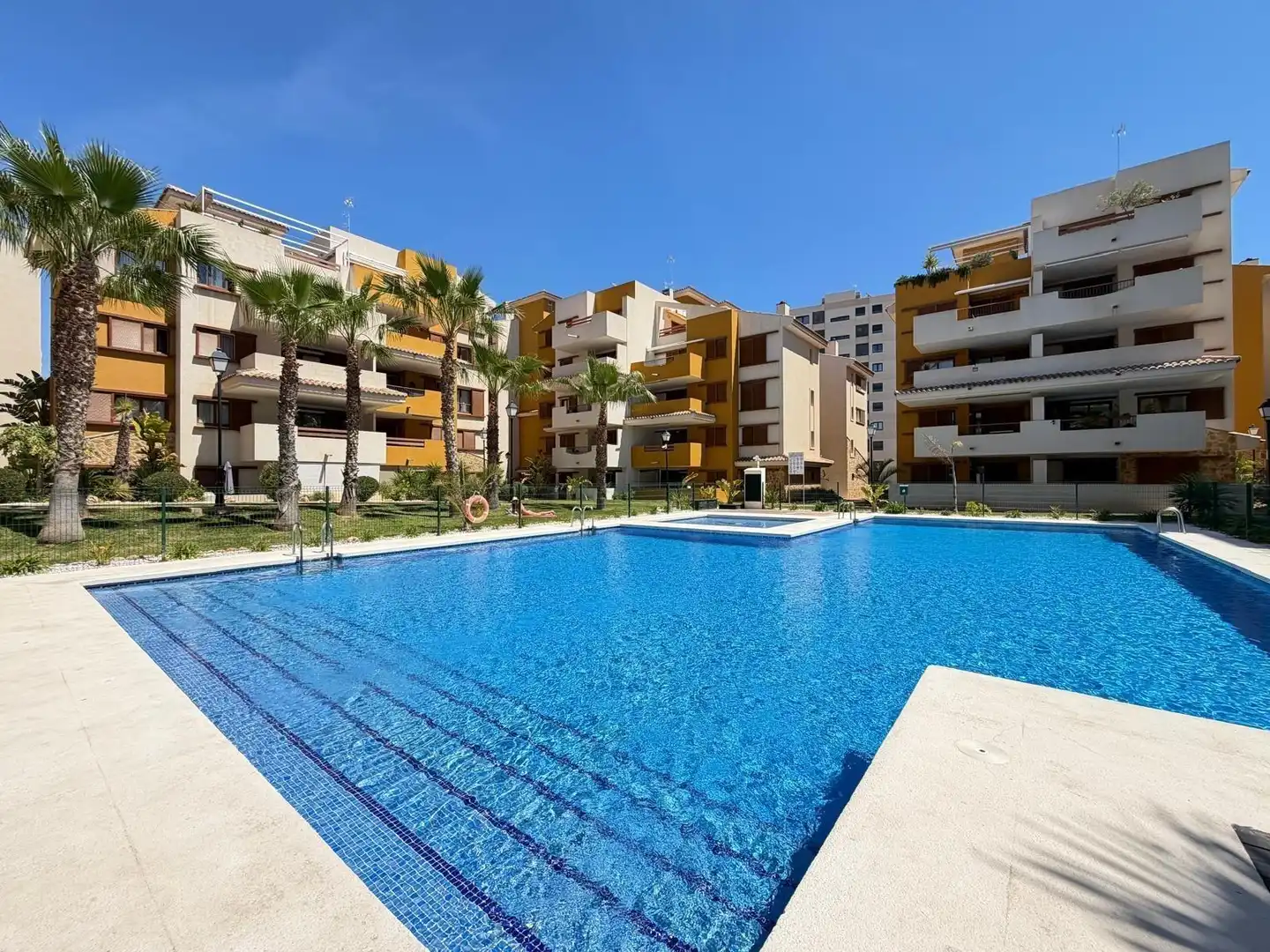 Apartamento con terraza en venta en Calle TORNADO, imagen 53