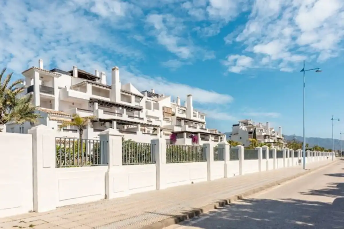 Vista exterior de Apartamento de alquiler en Marbella con Aire acondicionado, Terraza y Amueblado