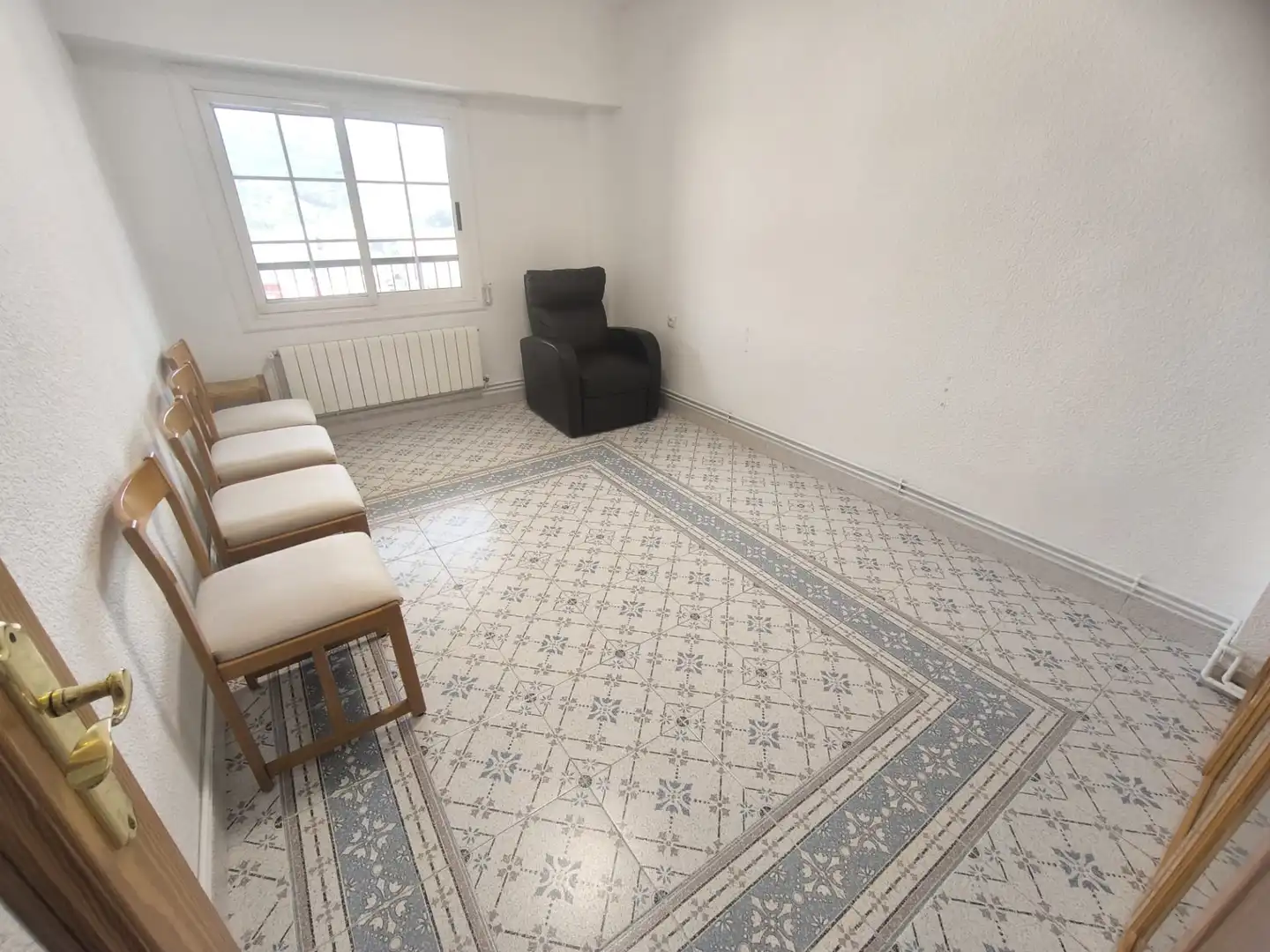 Sala de estar de Piso en venta en Alcoy / Alcoi con Calefacción, Trastero y Amueblado