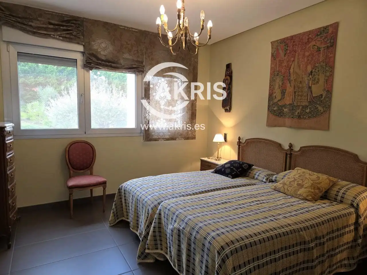 Houses for sale in Calle Monasterio Santa María la Real, Los Cigarrales-La Bastida
