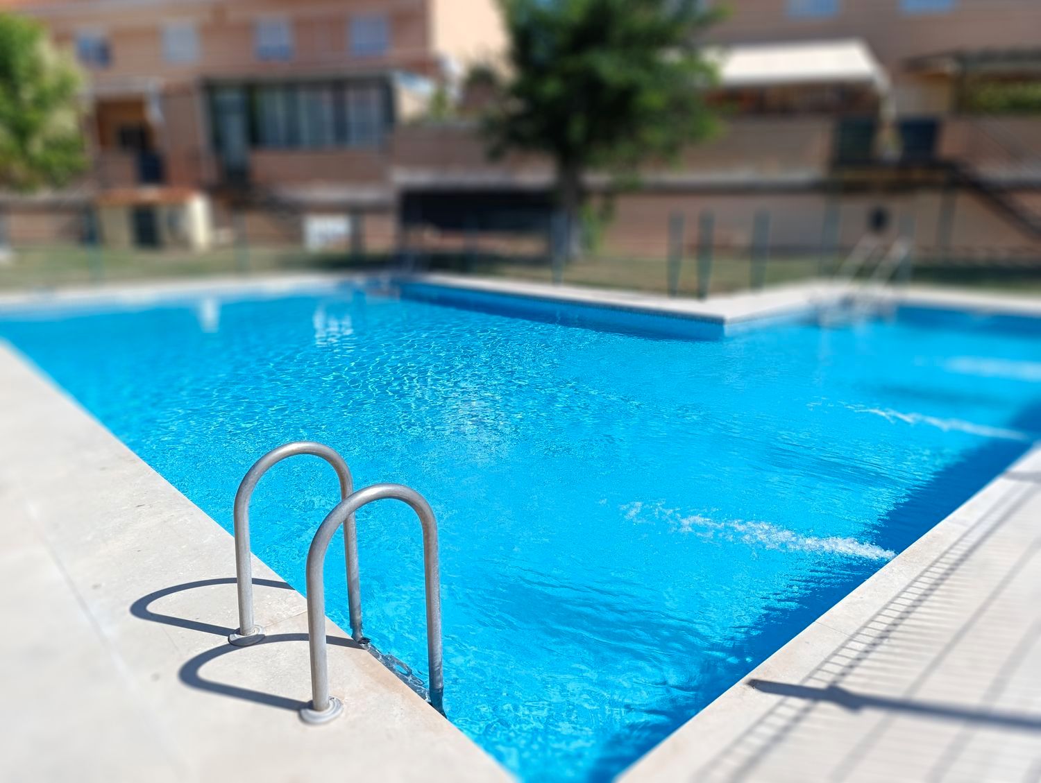 Swimming pool of Single-family semi-detached for sale in Ciudad Real Capital  with Air Conditioner, Heating and Private garden