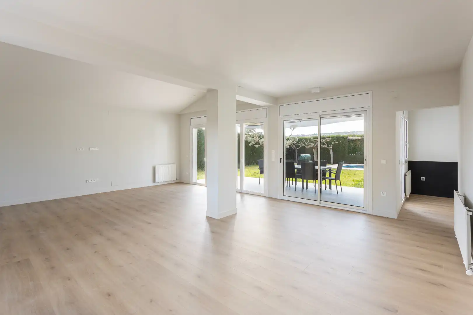 Sala de estar de Casa o chalet en venta en Llers con Aire acondicionado, Calefacción y Jardín privado