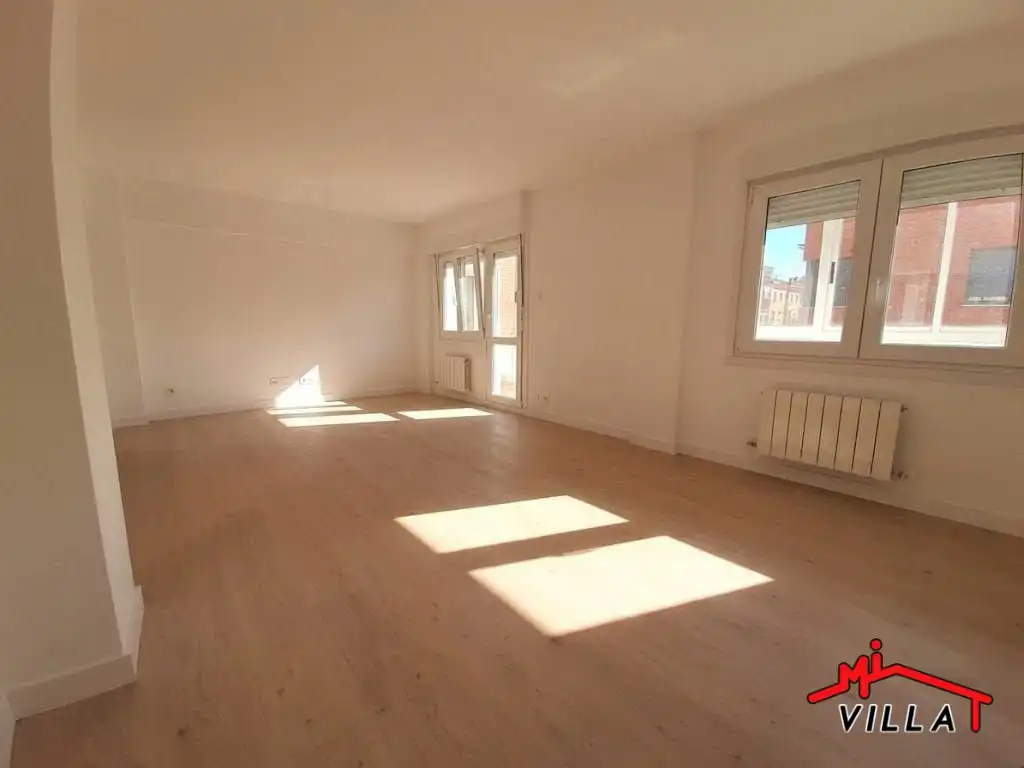 Sala de estar de Piso en venta en Ampuero con Calefacción y Terraza