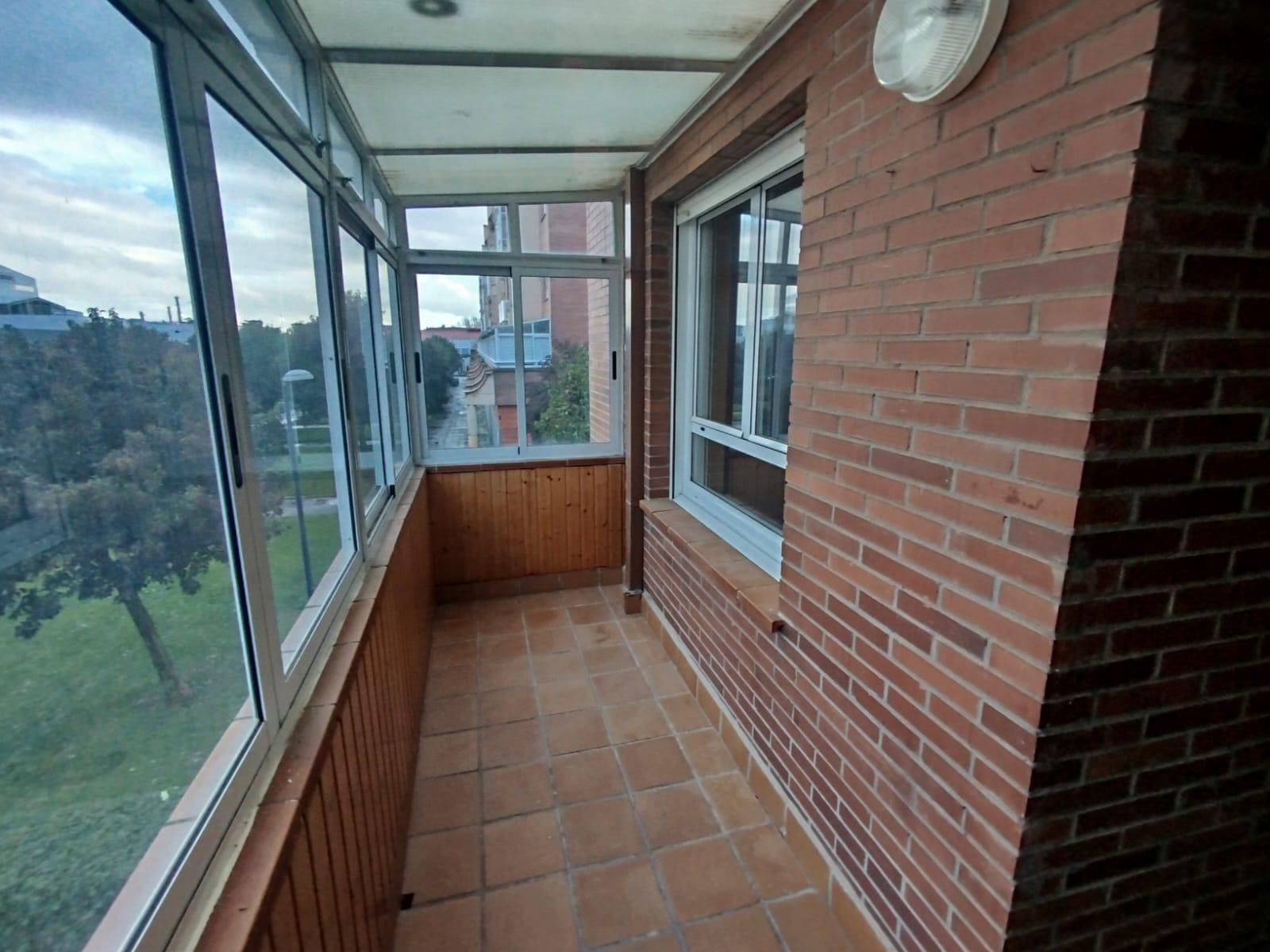 Terrassa de Pis en venda en León Capital  amb Calefacció i Terrassa