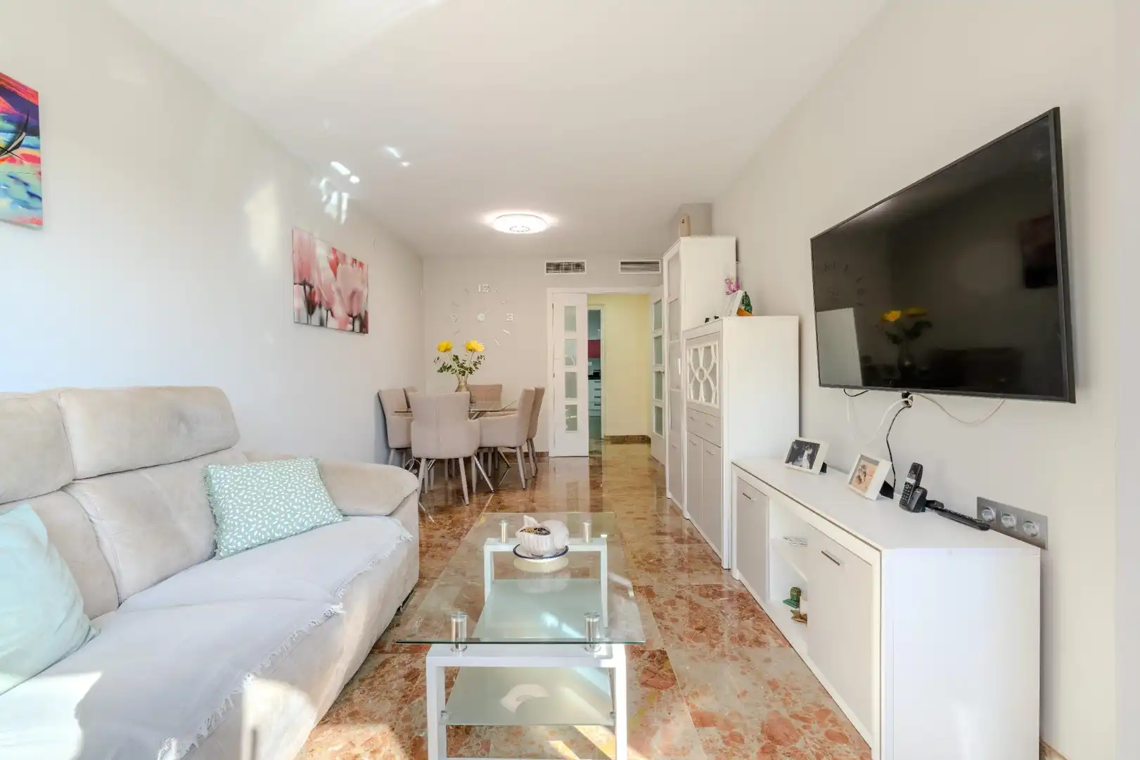 Sala d'estar de Pis de lloguer en Almería amb Aire condicionat, Calefacció i Moblat