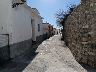 Adossat amb balcó en venda a Calle Corrales