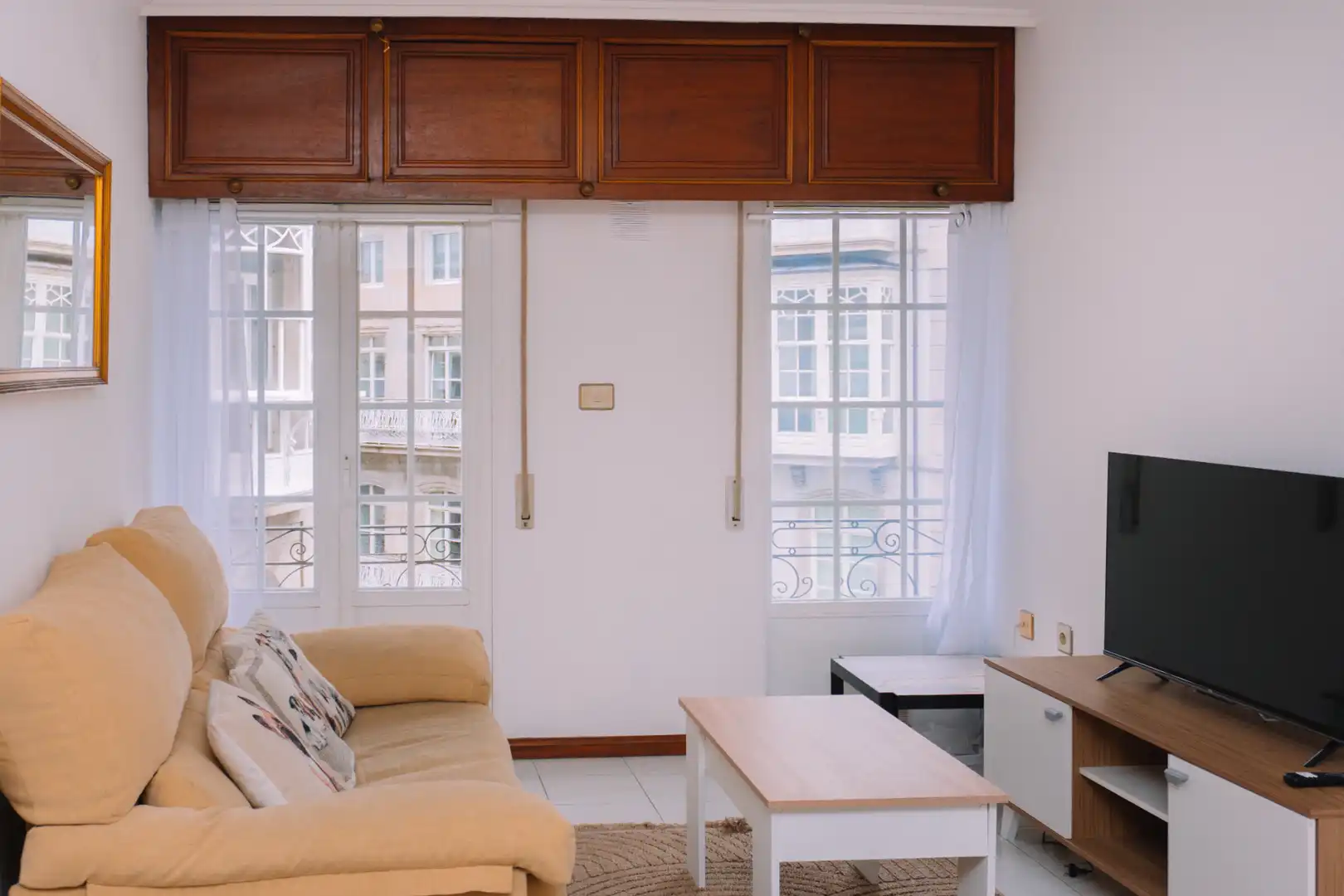 Sala de estar de Piso de alquiler en Vigo  con Parquet, Amueblado y Horno
