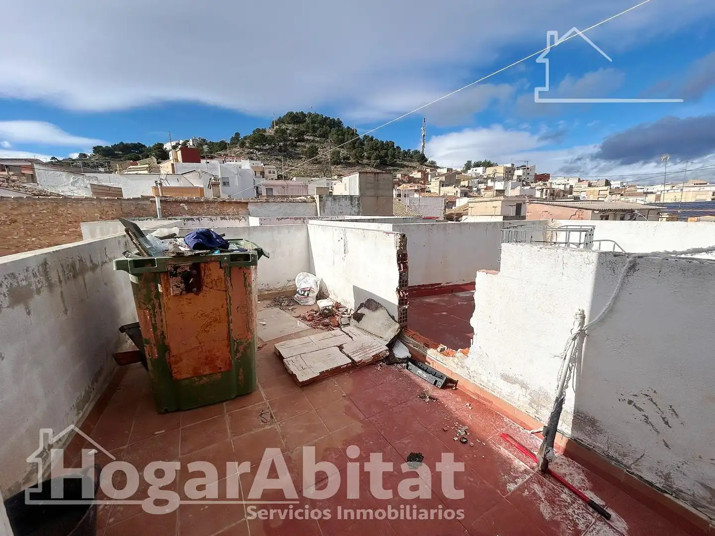 Vista exterior de Pis en venda en Llíria amb Aire condicionat i Terrassa