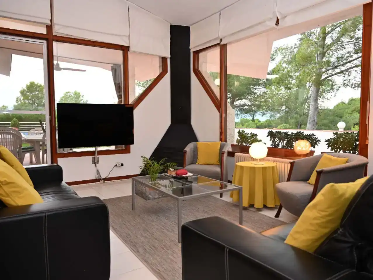 Sala d'estar de Casa o xalet en venda en Tortosa amb Aire condicionat i Piscina