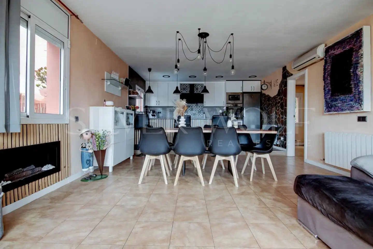 Comedor de Casa o chalet en venta en Molins de Rei con Aire acondicionado, Calefacción y Jardín privado