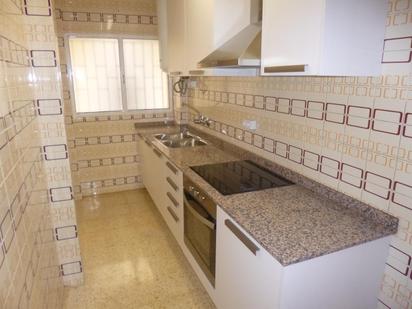 Kitchen of Flat for sale in Tortosa  with Terrace