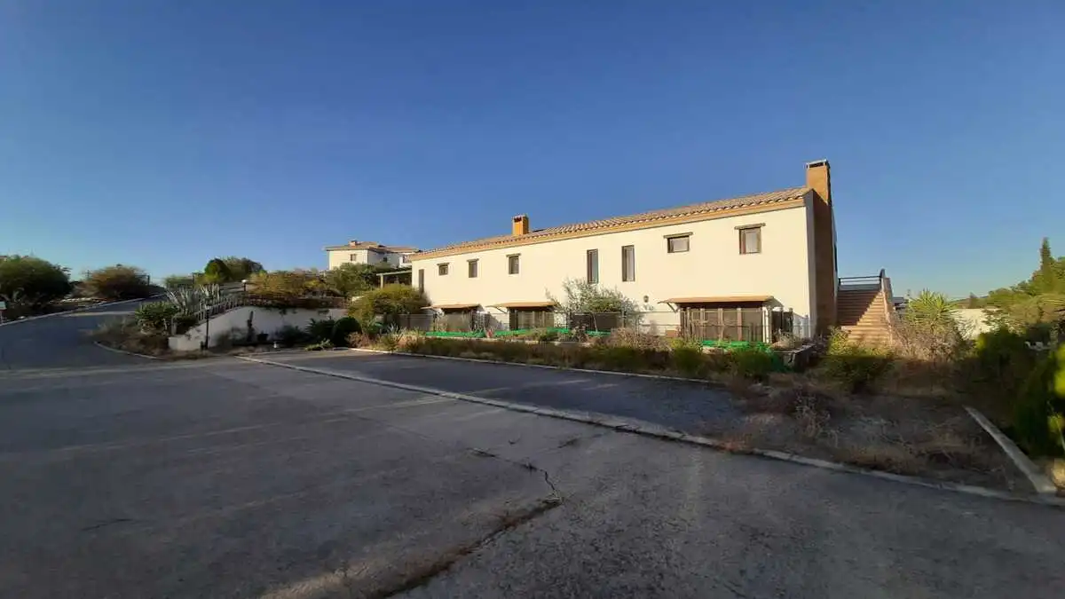 Vista exterior de Oficina en venta en Alcaudete