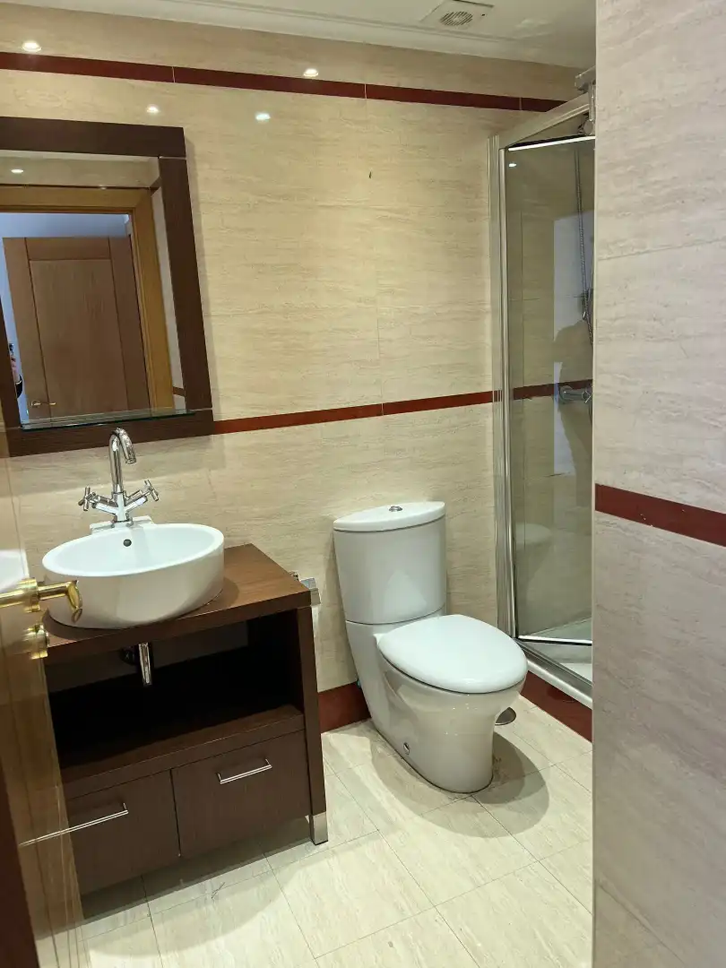 Baño de Piso en venta en Santander con Calefacción y Trastero