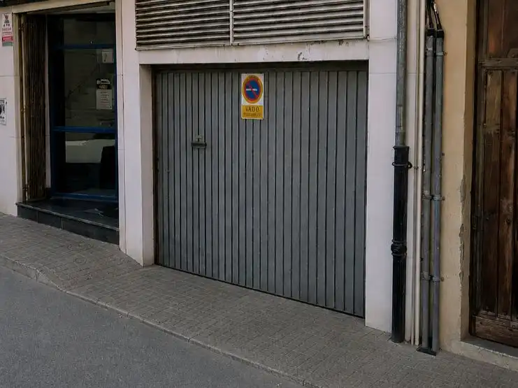 Parking of Garage for rent in Toro