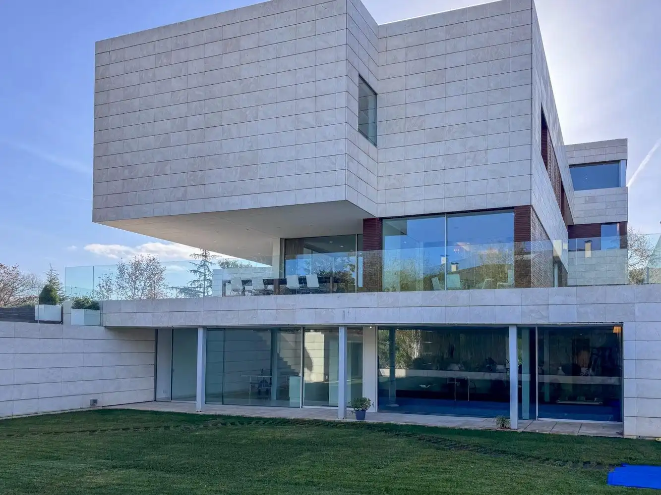 Exterior view of Houses for sale in Madrid  with Air Conditioner, Heating and Private garden