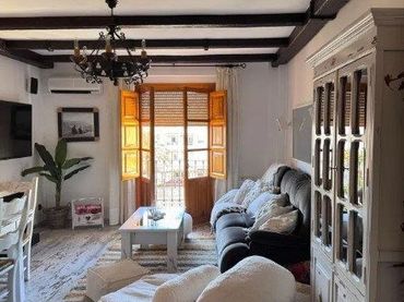 Pis amb balcó en venda a Valdepeñas de Jaén