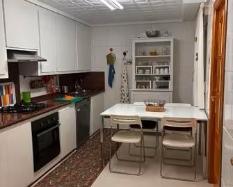 Foto 3 de Pis de lloguer a Plaza Crevillente - Antiguos Juzgados - El Asilo, Alicante