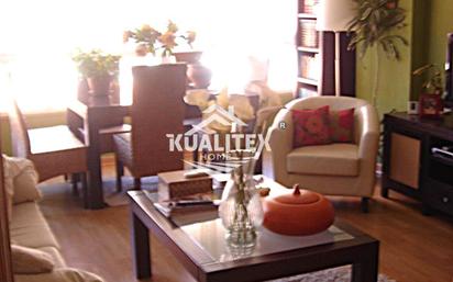 Living room of Flat for sale in Cáceres Capital  with Air Conditioner