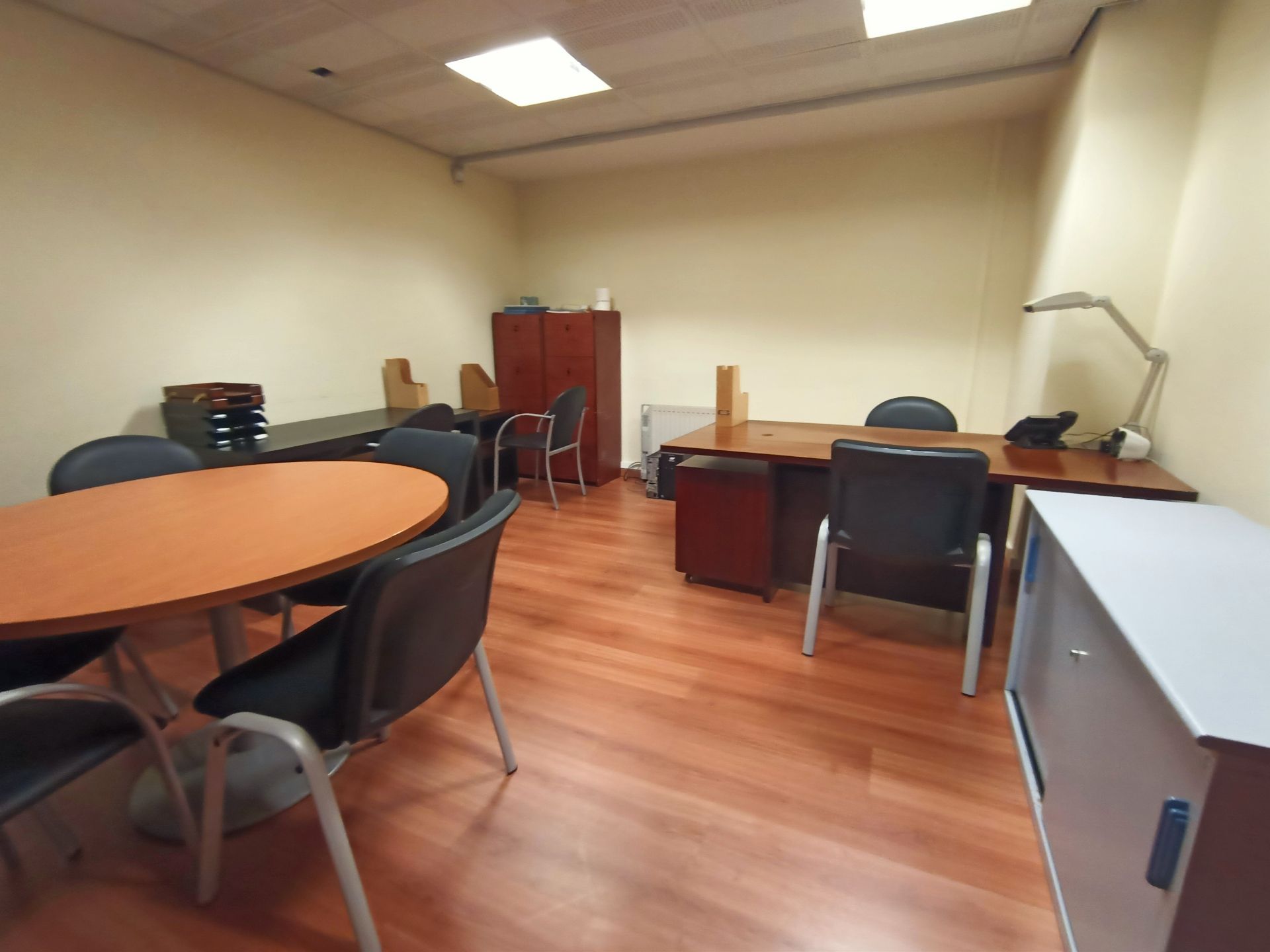 Oficina de alquiler en A Coruña Capital  con Amueblado