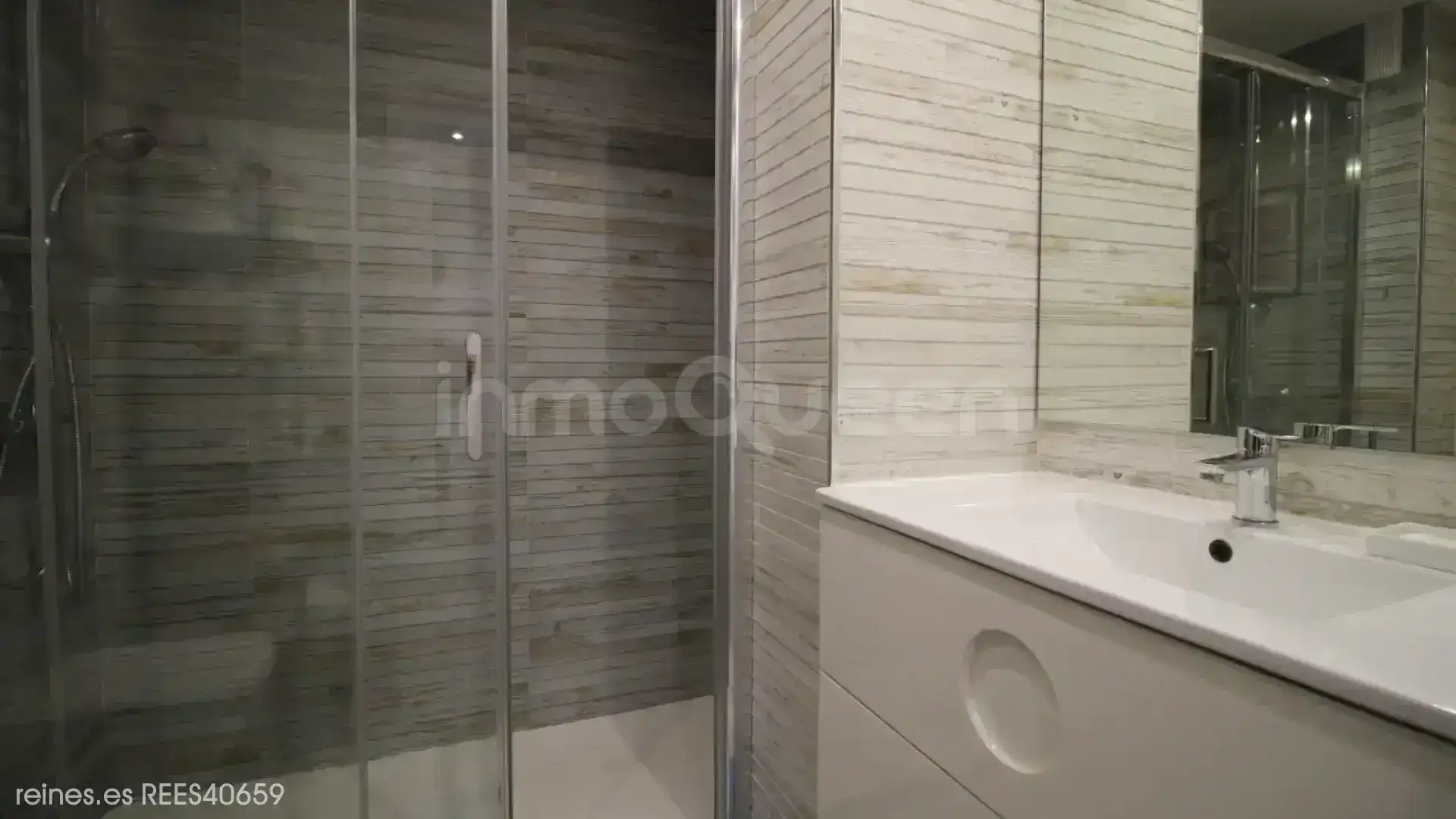 Baño de Piso en venta en Madrid con Aire acondicionado y Calefacción