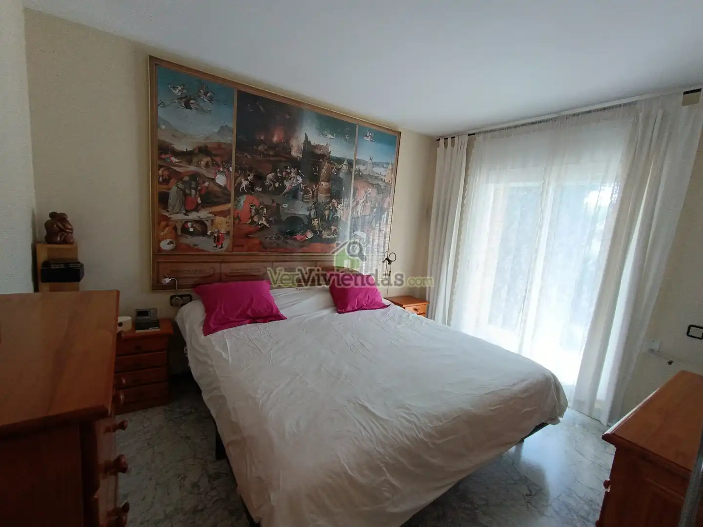 Houses for sale in Begues