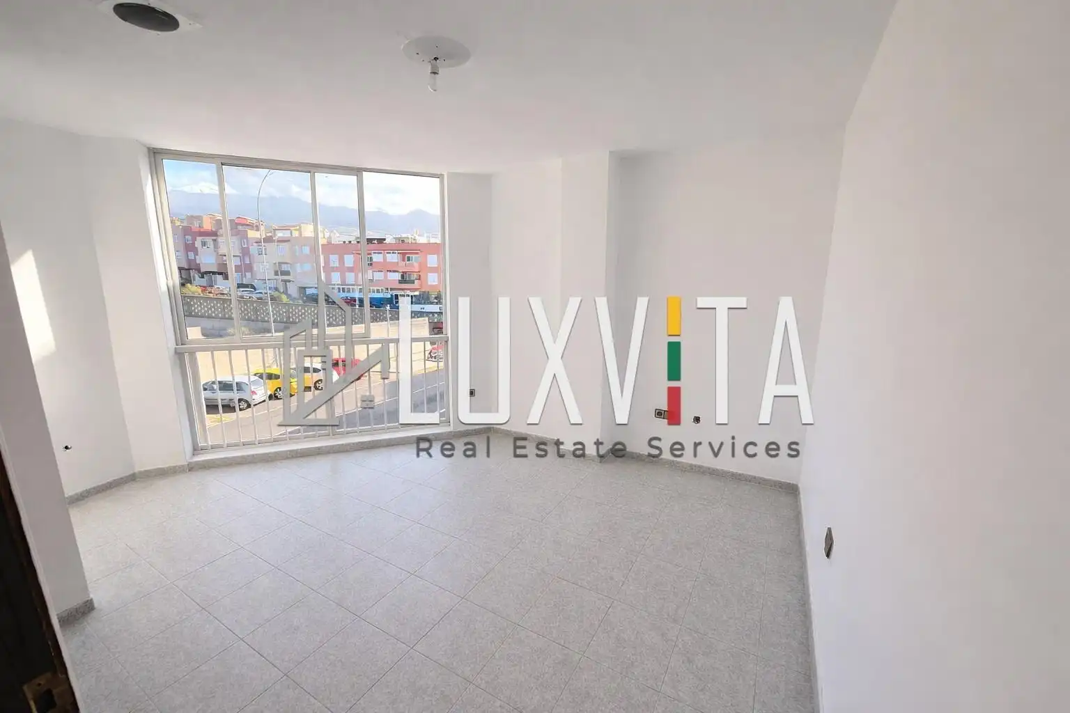 Apartamento en venta en Guía de Isora con Terraza y Balcón