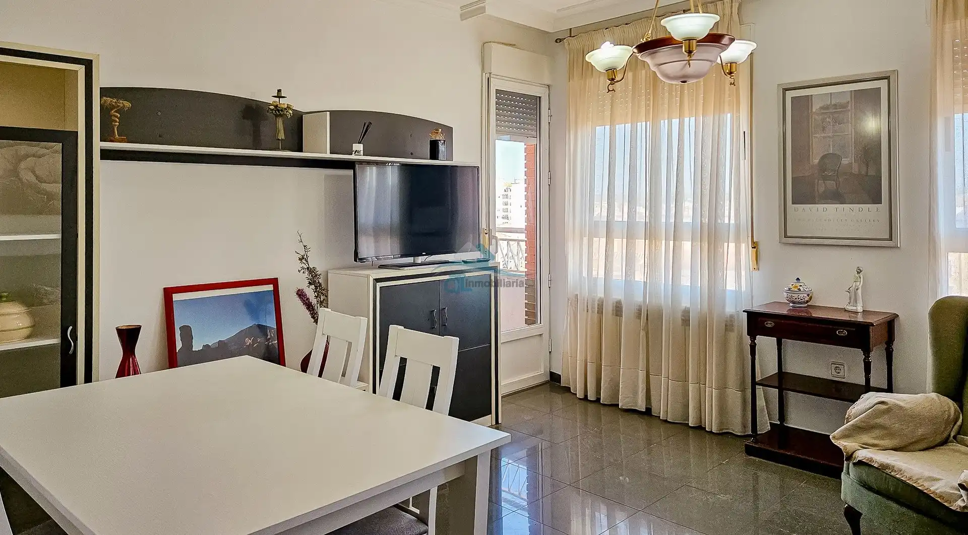 Sala d'estar de Pis en venda en Linares amb Aire condicionat, Calefacció i Terrassa
