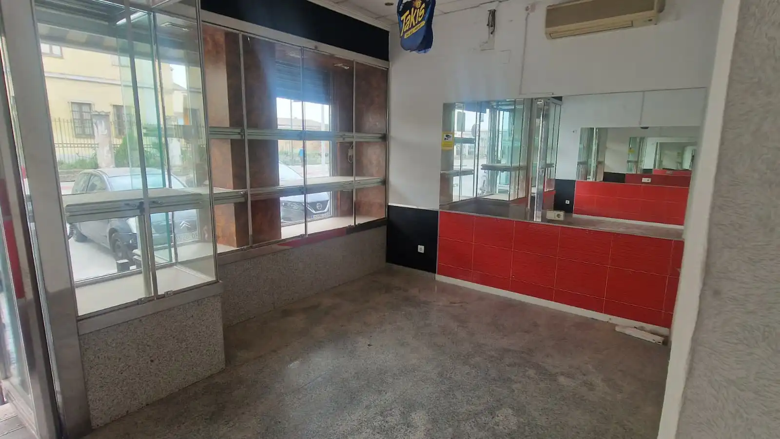 Local comercial de lloguer a Calle Sagunto, imagen 3