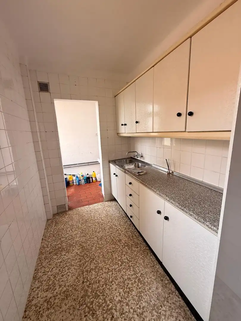 Cocina de Piso en venta en Algeciras con Balcón
