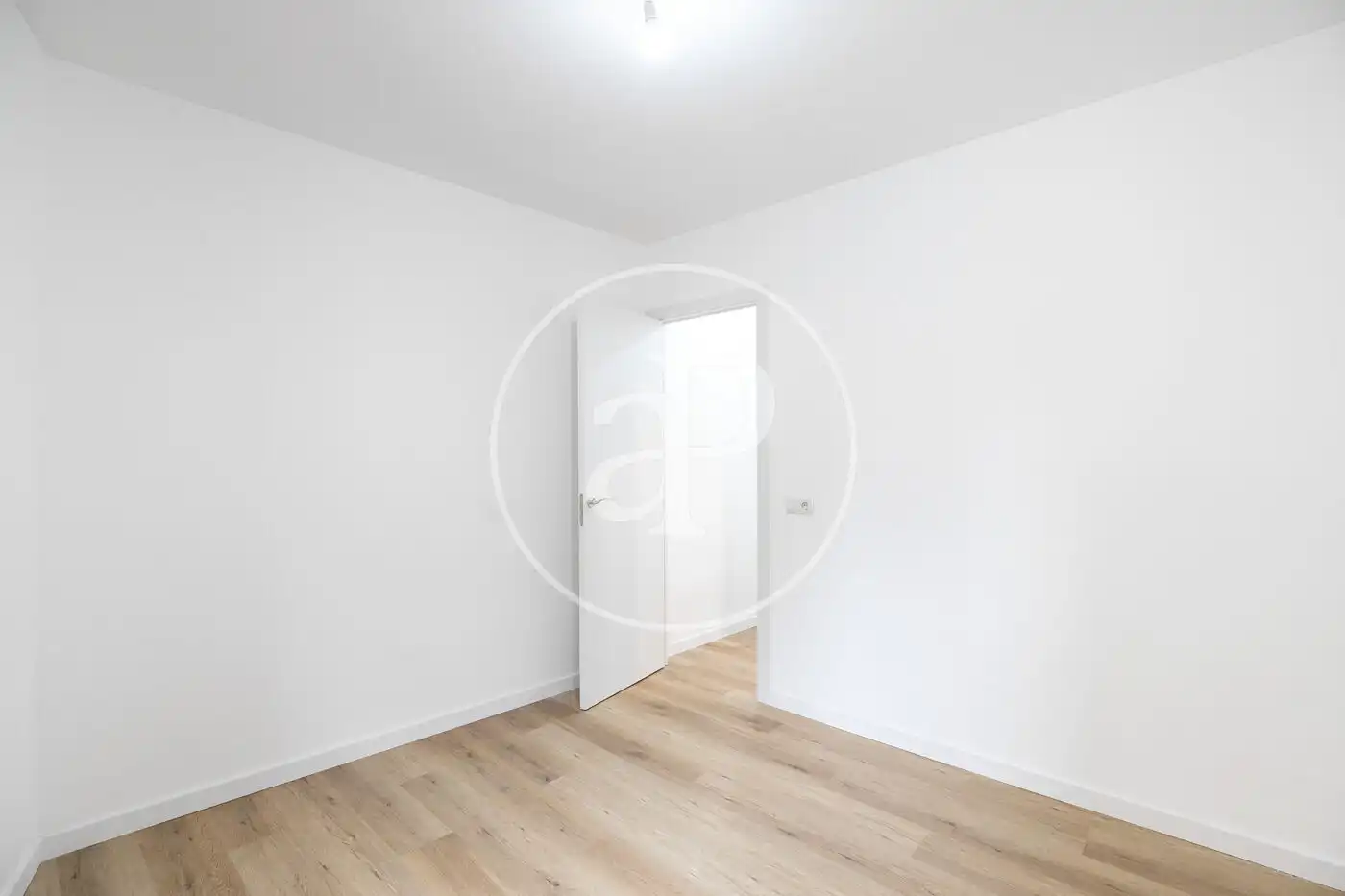 Wohnung zum Verkauf in Barcelona mit Terrasse