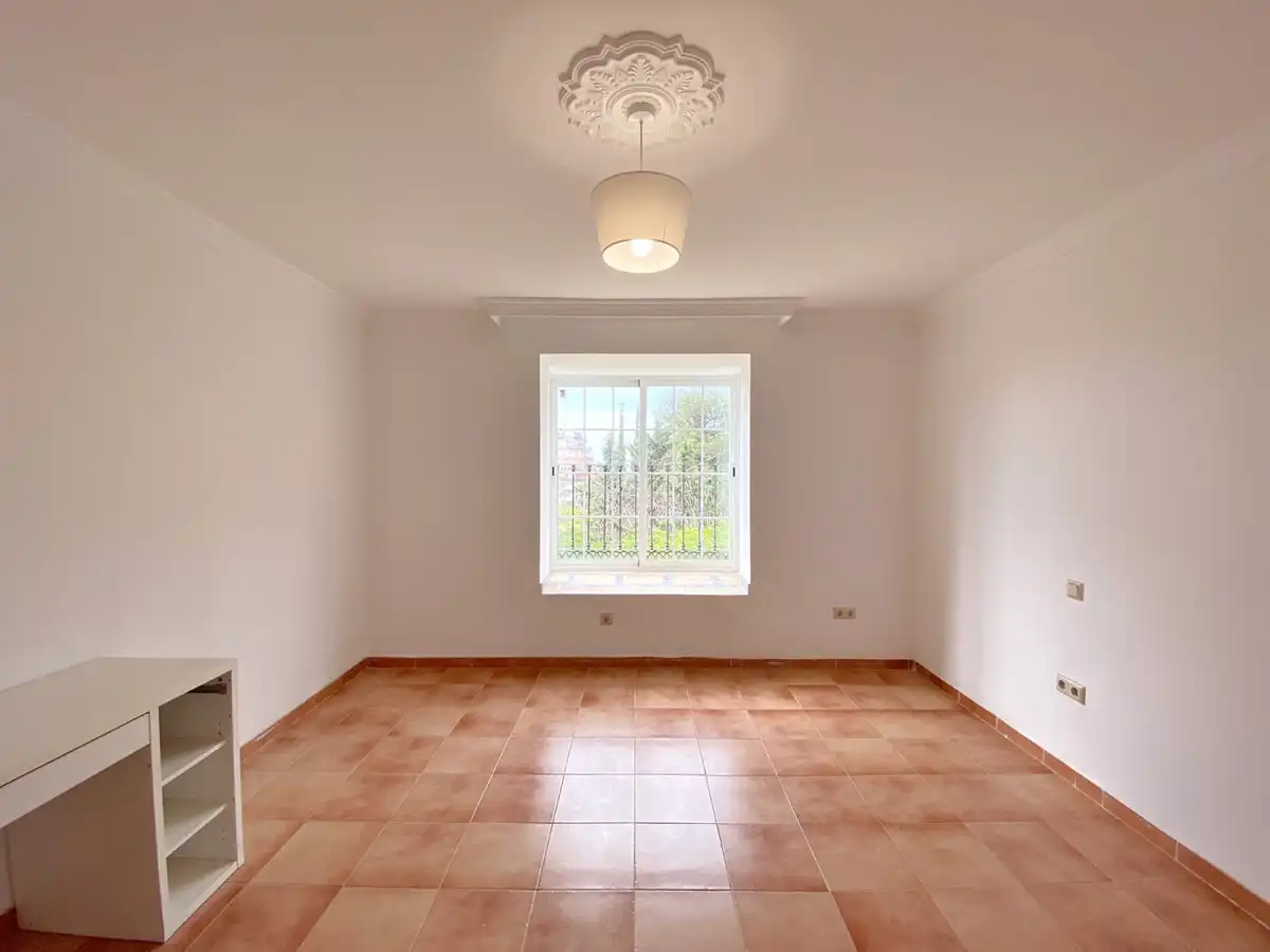 Living room of Detached homes for rent in Marbella  with Air Conditioner, Private garden and Terrace