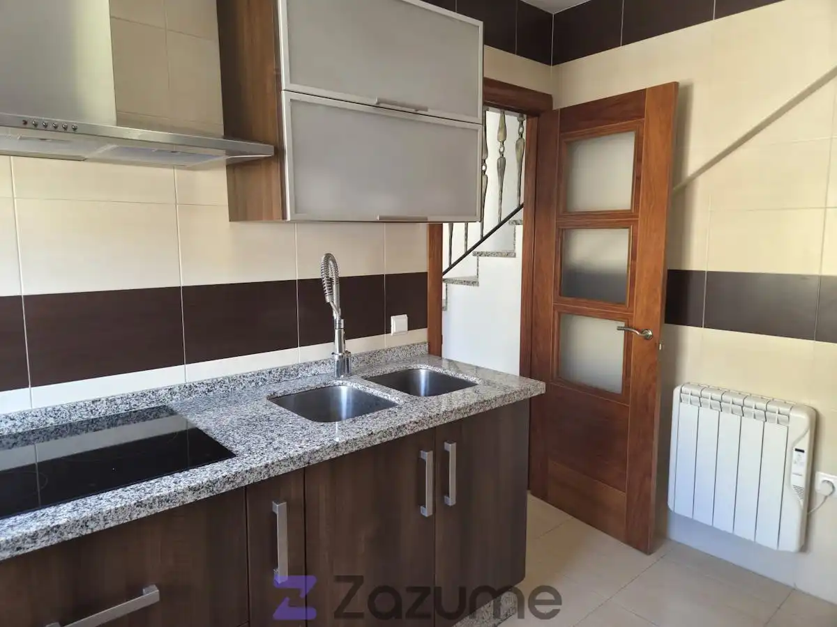 Kitchen of Duplexes for rent in Úbeda  with Air Conditioner, Heating and Furnished