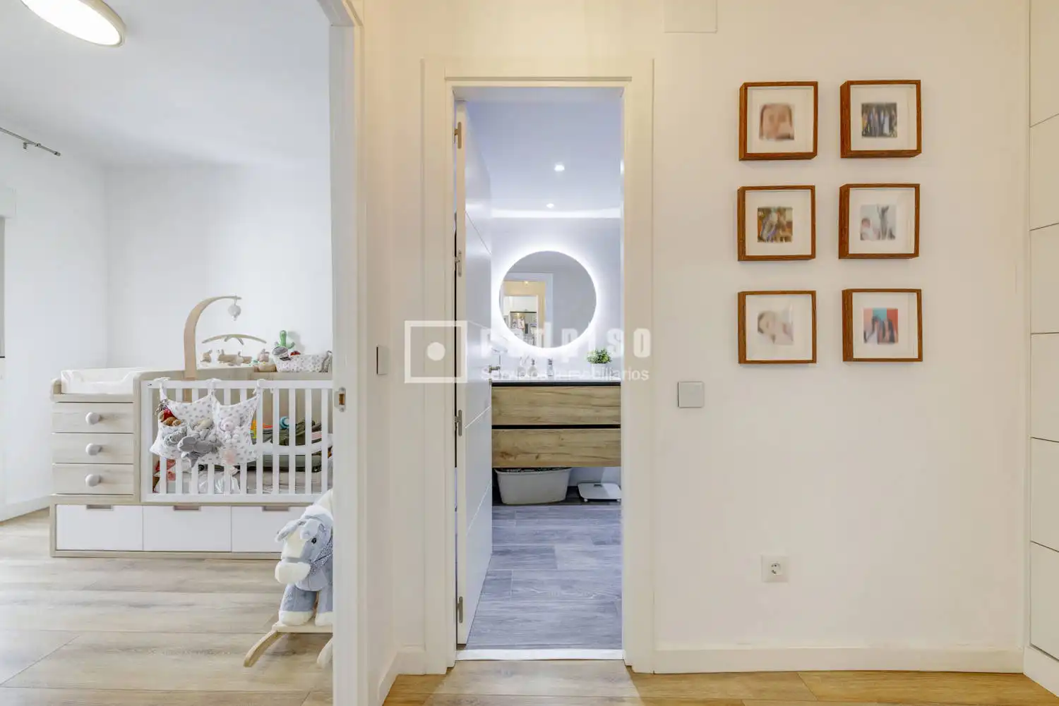 Bedroom of Flat for sale in Pozuelo de Alarcón  with Air Conditioner, Heating and Terrace
