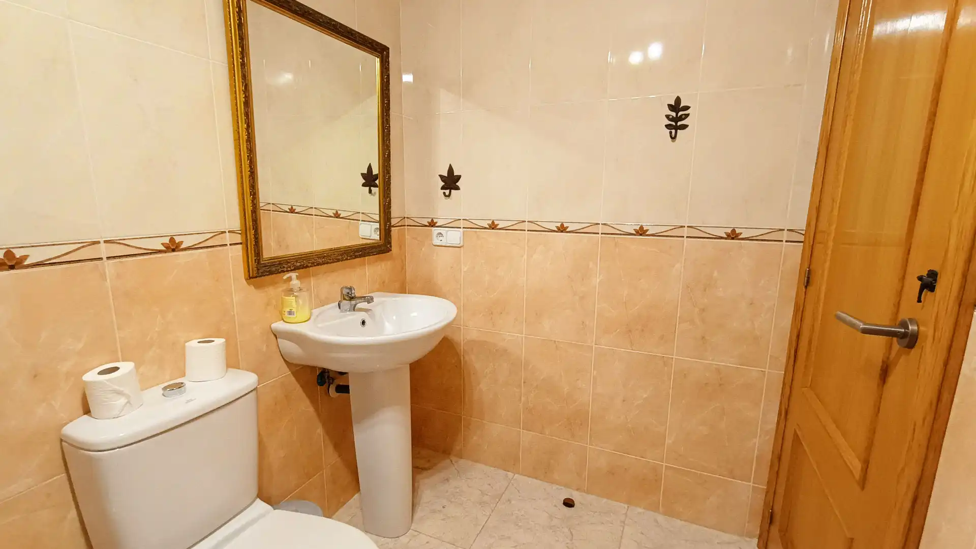 Bathroom of Flat for sale in Sort  with Heating, Parquet flooring and Furnished