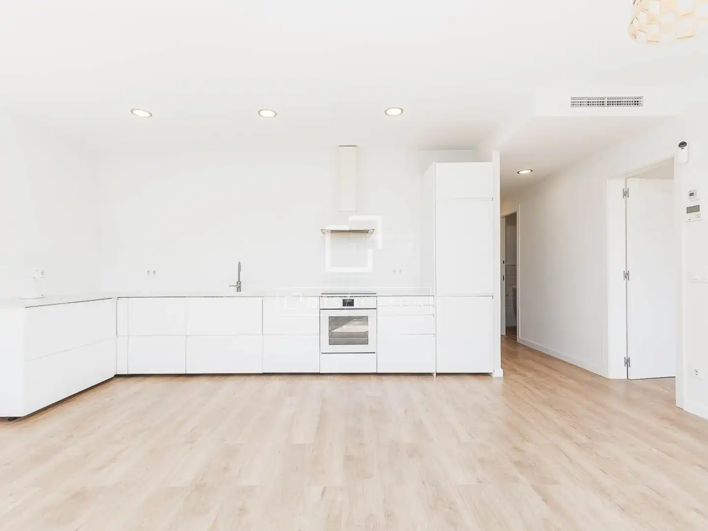 Cocina de Piso en venta en Barcelona con Aire acondicionado