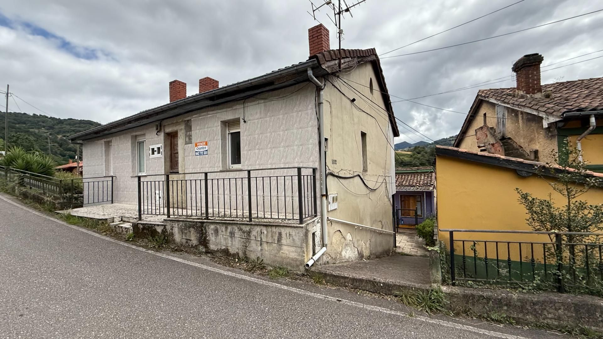 Exterior view of House or chalet for sale in Langreo  with Terrace