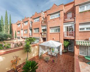 Jardí de Casa adosada en venda en Sabadell amb Calefacció, Terrassa i Moblat